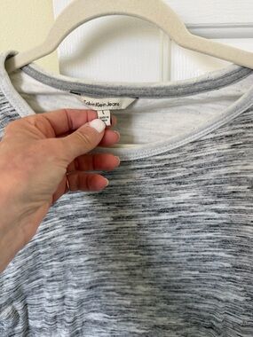 Calvin Klein Jeans men’s  Gray Space-Dye Long Sleeve Top